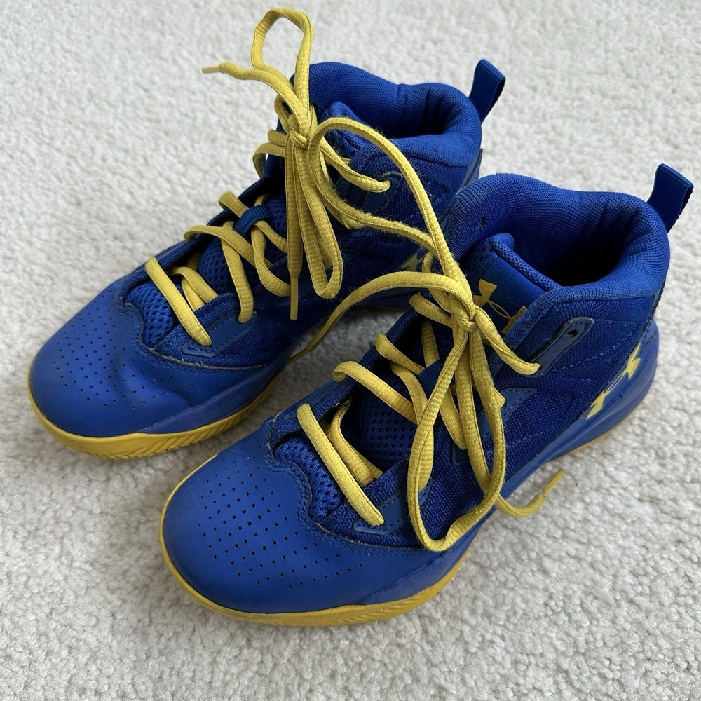 Under Armour Boys UA BGS 1274067-400‎ Blue Yellow Basketball Shoes Size 3.5Y